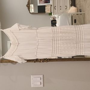 Long white boho chic maxi dress